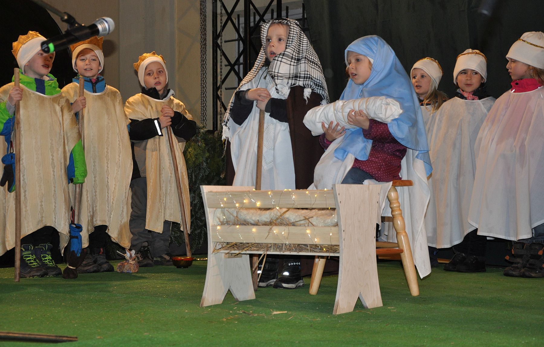 A negyedik gyertyagyújtás az Adventi Udvaron